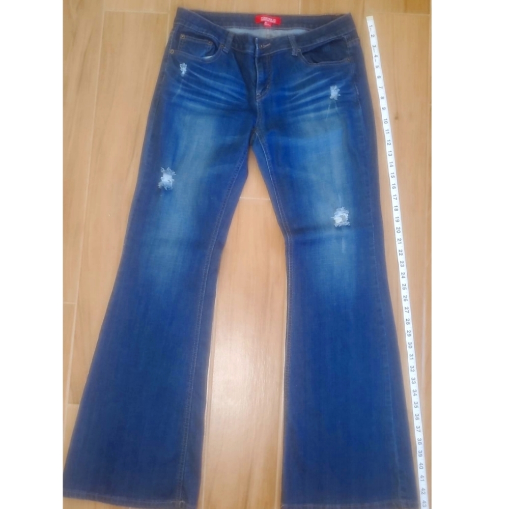Forever 21 Distressed Jeans